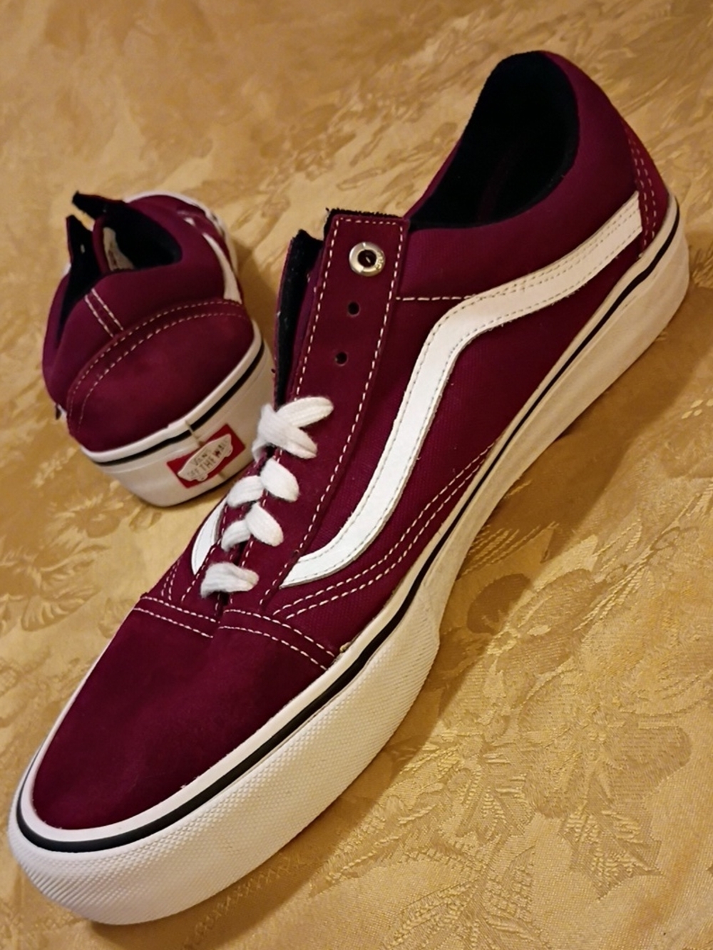 VANS  Old Skool PRO DURACAP Burgundy and  White Stripe Men's 10.5 Women's 12.0